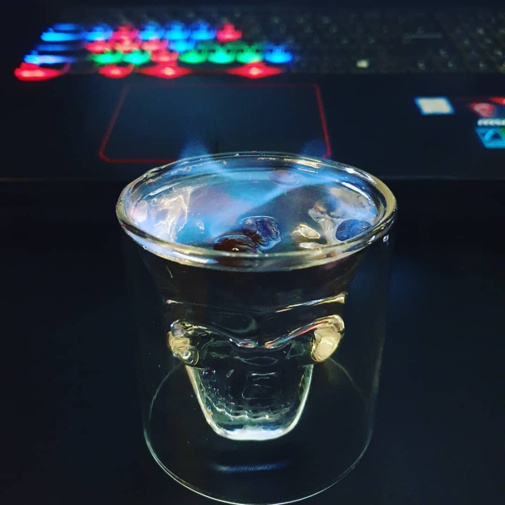 Как пить самбуку в домашних условиях: поджечь, выпить, съесть! _ts1rr_74581996_749841598846259_2623415204264120476_n