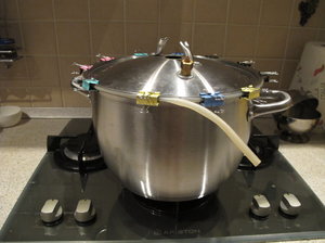 Как сделать самогонный аппарат в домашних условиях