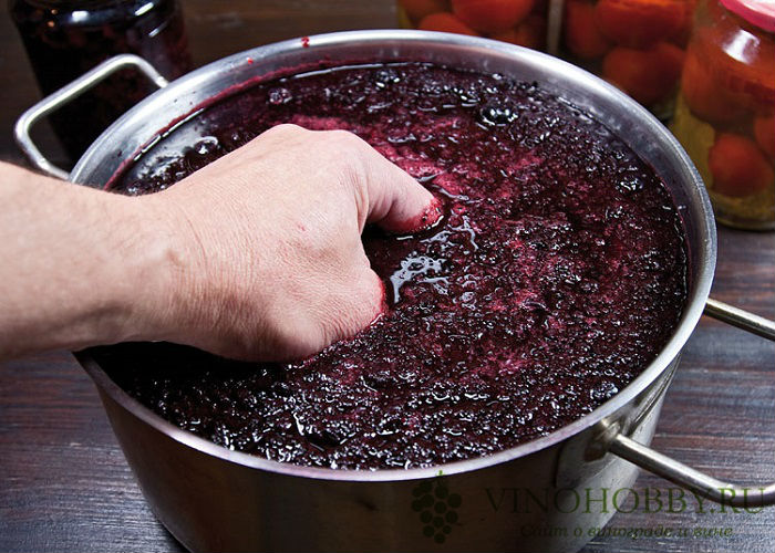 вина-из-рябины 12