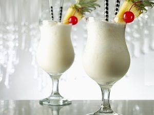 Добавление мороженого делает смузи слаще и свежее Пина Колада с мороженым