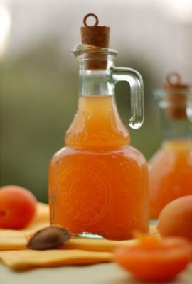 Абрикосовое вино в домашних условиях по простому рецепту