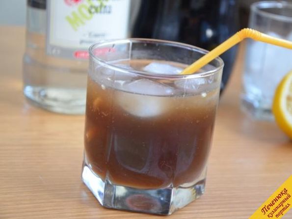 Самбука с кофе и льдом